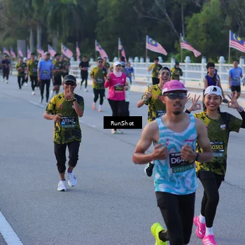 Runner Photo 7109244