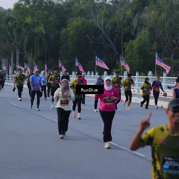 Runner Photo 7109252