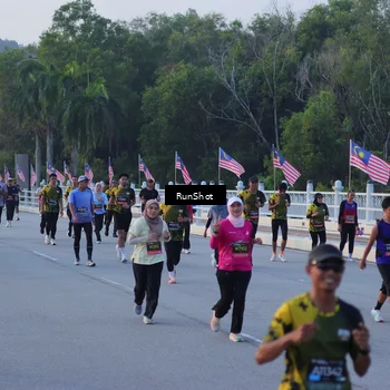Runner Photo 7109256