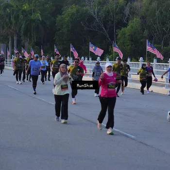 Runner Photo 7109258