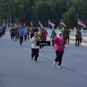 Runner Photo 7109261