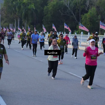 Runner Photo 7109263