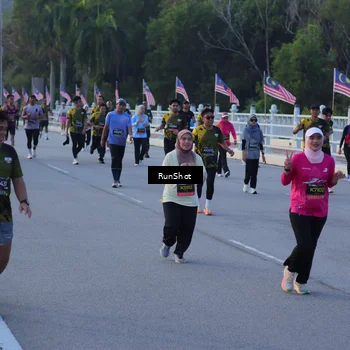 Runner Photo 7109264