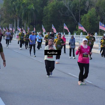 Runner Photo 7109265