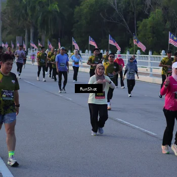 Runner Photo 7109272