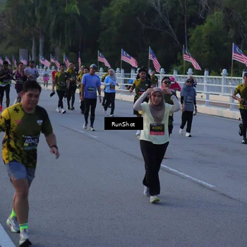 Runner Photo 7109273