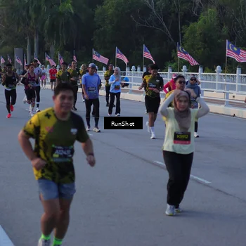 Runner Photo 7109282