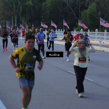 Runner Photo 7109291
