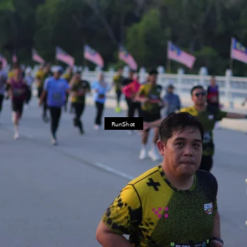 Runner Photo 7109293