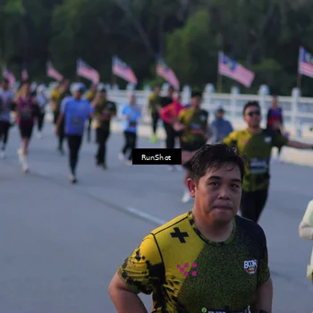 Runner Photo 7109294