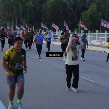 Runner Photo 7109297