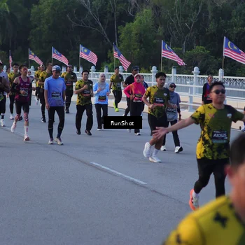 Runner Photo 7109298