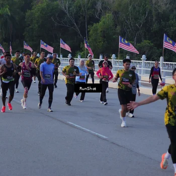 Runner Photo 7109299