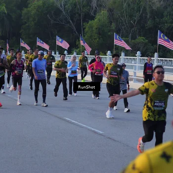 Runner Photo 7109302