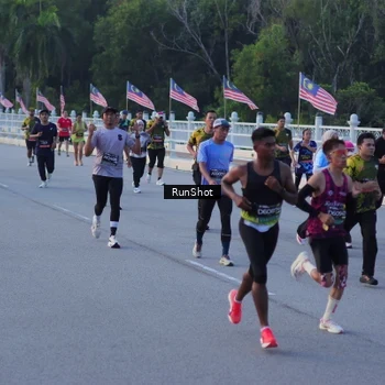 Runner Photo 7109315