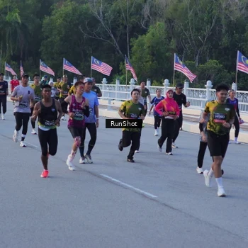 Runner Photo 7109329