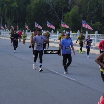 Runner Photo 7109332