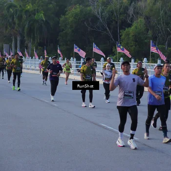 Runner Photo 7109342
