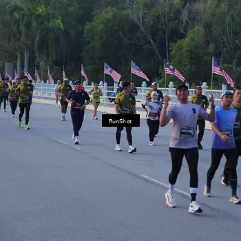 Runner Photo 7109344