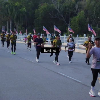 Runner Photo 7109349