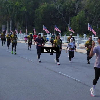 Runner Photo 7109350