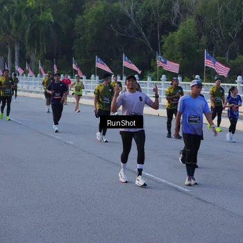 Runner Photo 7109353