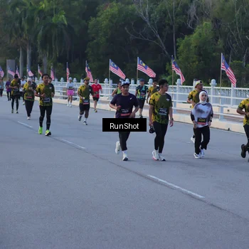 Runner Photo 7109354