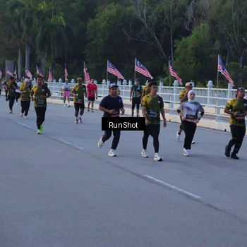 Runner Photo 7109355