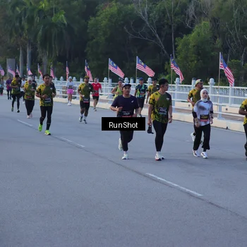 Runner Photo 7109359