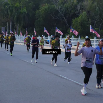 Runner Photo 7109363