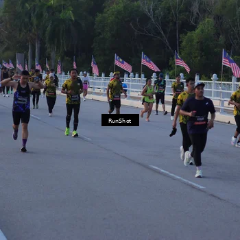 Runner Photo 7109371