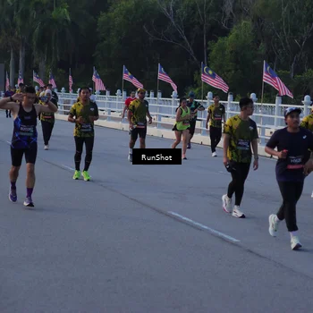 Runner Photo 7109377