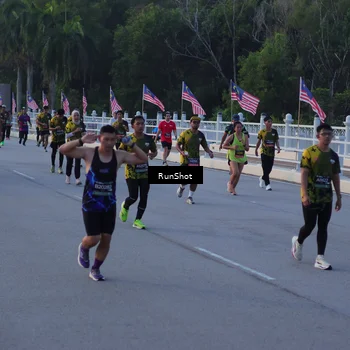Runner Photo 7109385