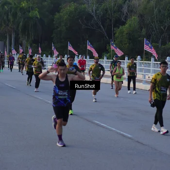 Runner Photo 7109391