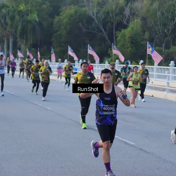 Runner Photo 7109394
