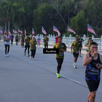 Runner Photo 7109398