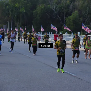 Runner Photo 7109401
