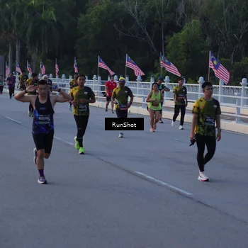 Runner Photo 7109403