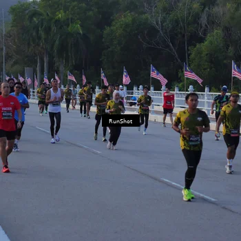 Runner Photo 7109405