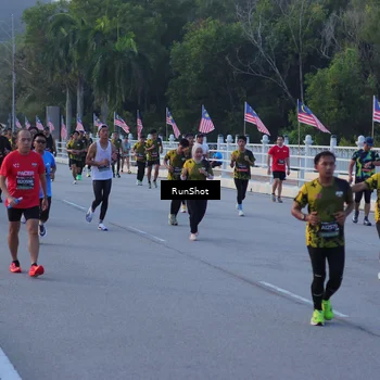 Runner Photo 7109406