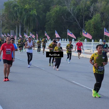 Runner Photo 7109411