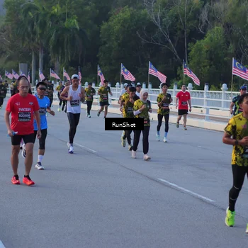 Runner Photo 7109421
