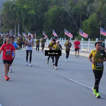 Runner Photo 7109422