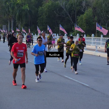 Runner Photo 7109424
