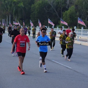 Runner Photo 7109429
