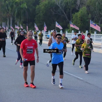Runner Photo 7109432