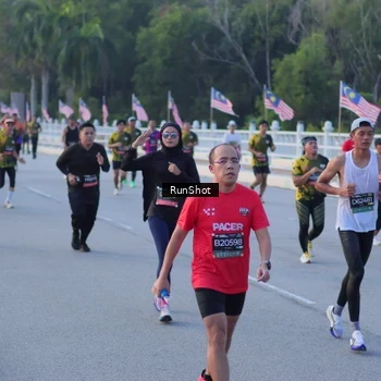 Runner Photo 7109437