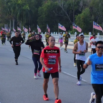 Runner Photo 7109439
