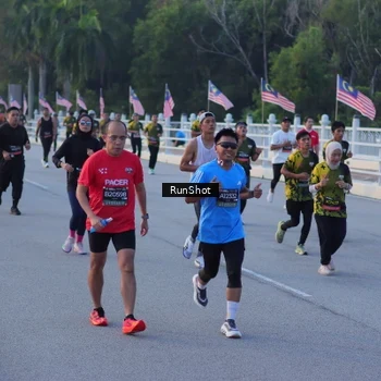 Runner Photo 7109442