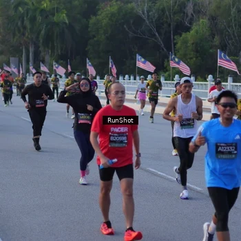 Runner Photo 7109452